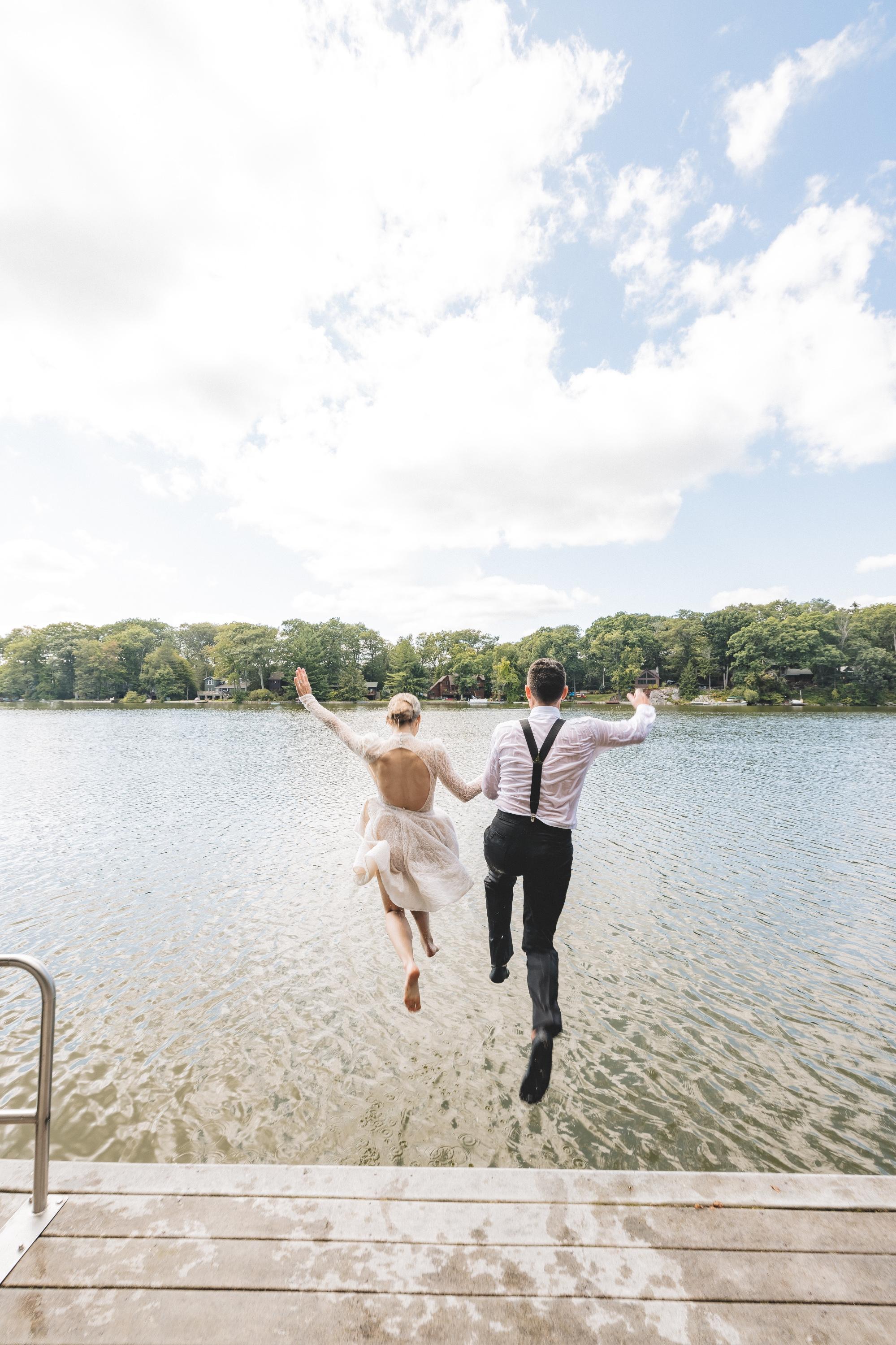 Cassie & Mark's Wedding Day: A Perfect Blend of Love & Laughter at Holly Lodge, Highland Lakes